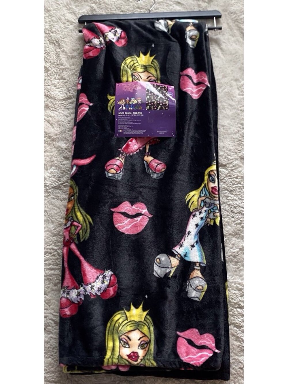 BRATZ Dolls Plush Halloween Throw Blanket 50x70 Black Jade Cloe Sasha Yasmin NEW